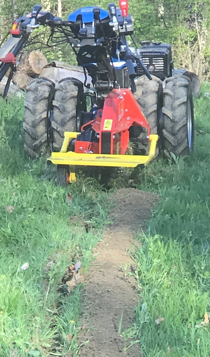 Trencher for dog clearance fence